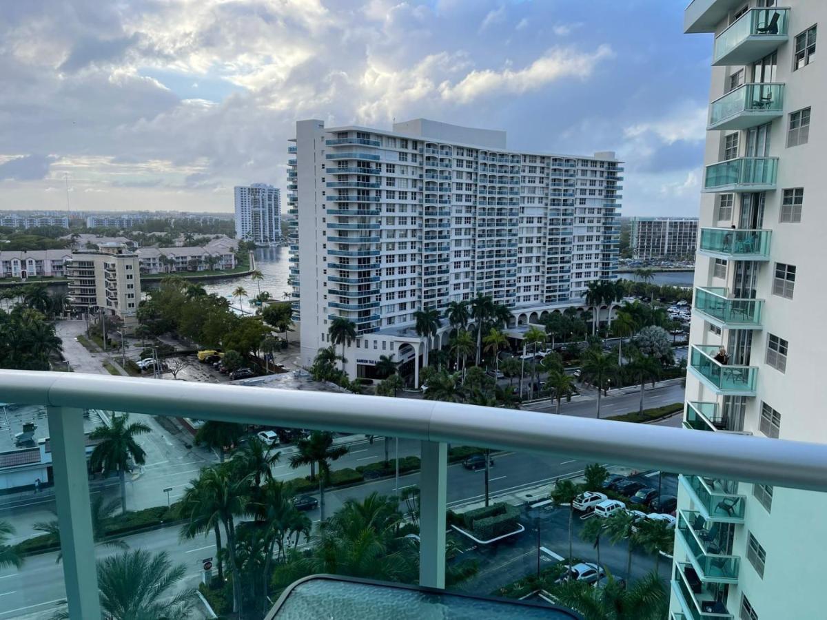 Hollywood On Beach Apartment Bagian luar foto