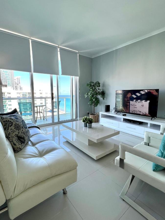 Hollywood On Beach Apartment Bagian luar foto